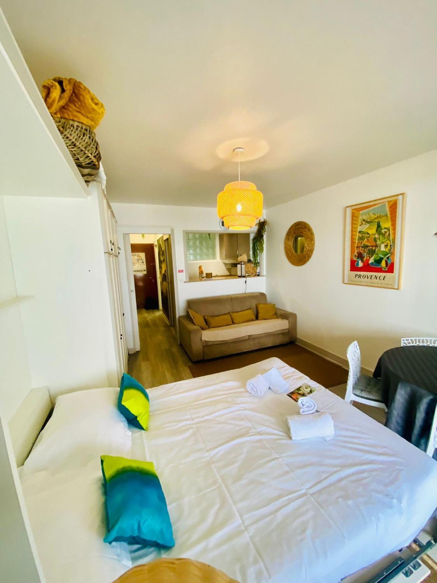 Constellation Apartment Жуан-Ле-Пин Екстериор снимка