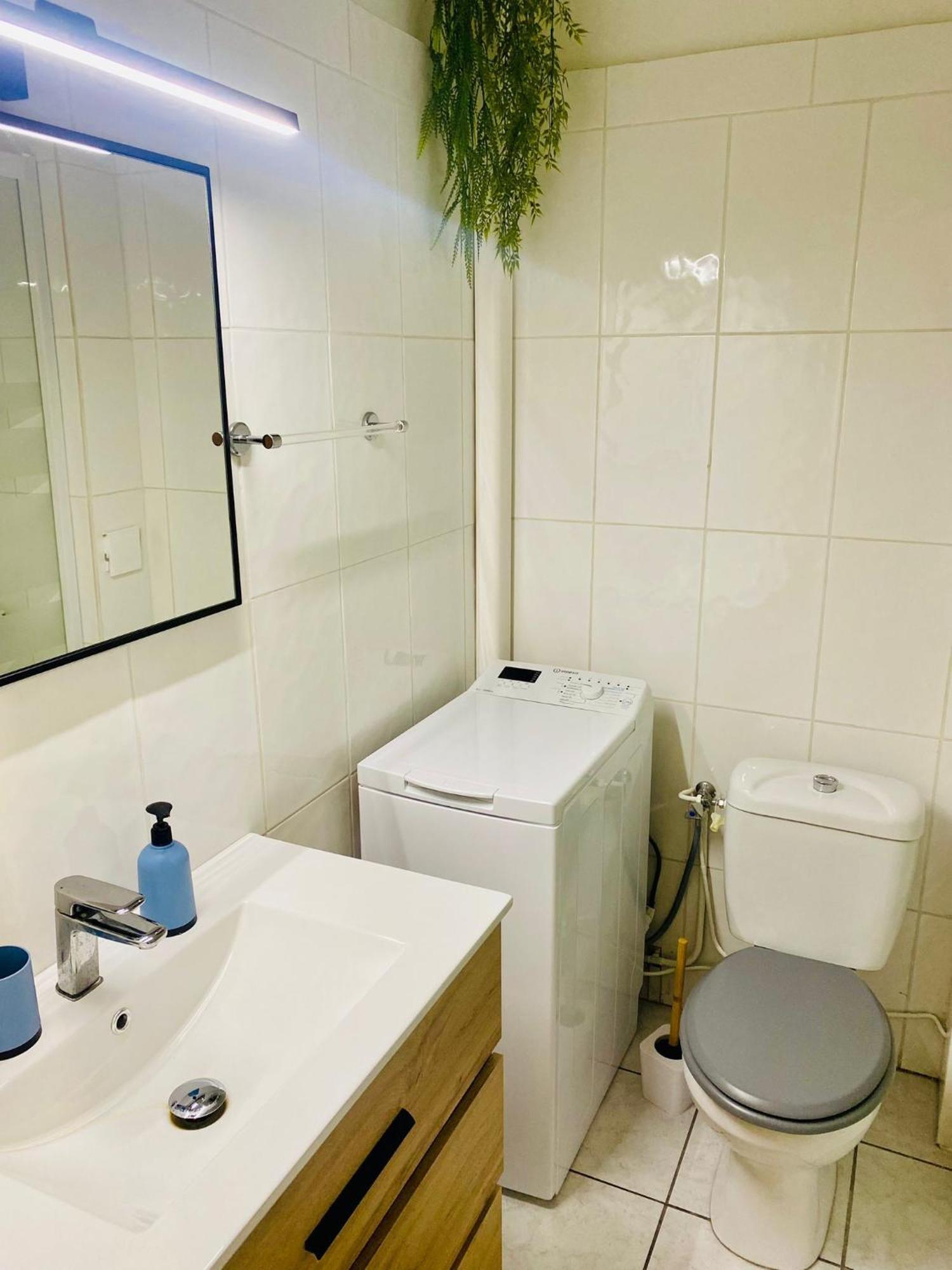 Constellation Apartment Жуан-Ле-Пин Екстериор снимка